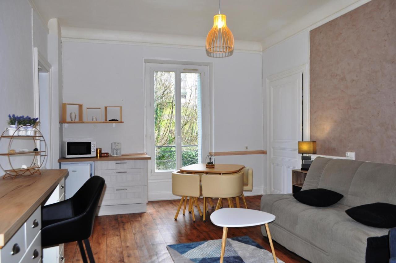 Charme et tranquillité, dans résidence avec piscine, L’APARTÉ - SEJOURAIX Aix-les-Bains Esterno foto