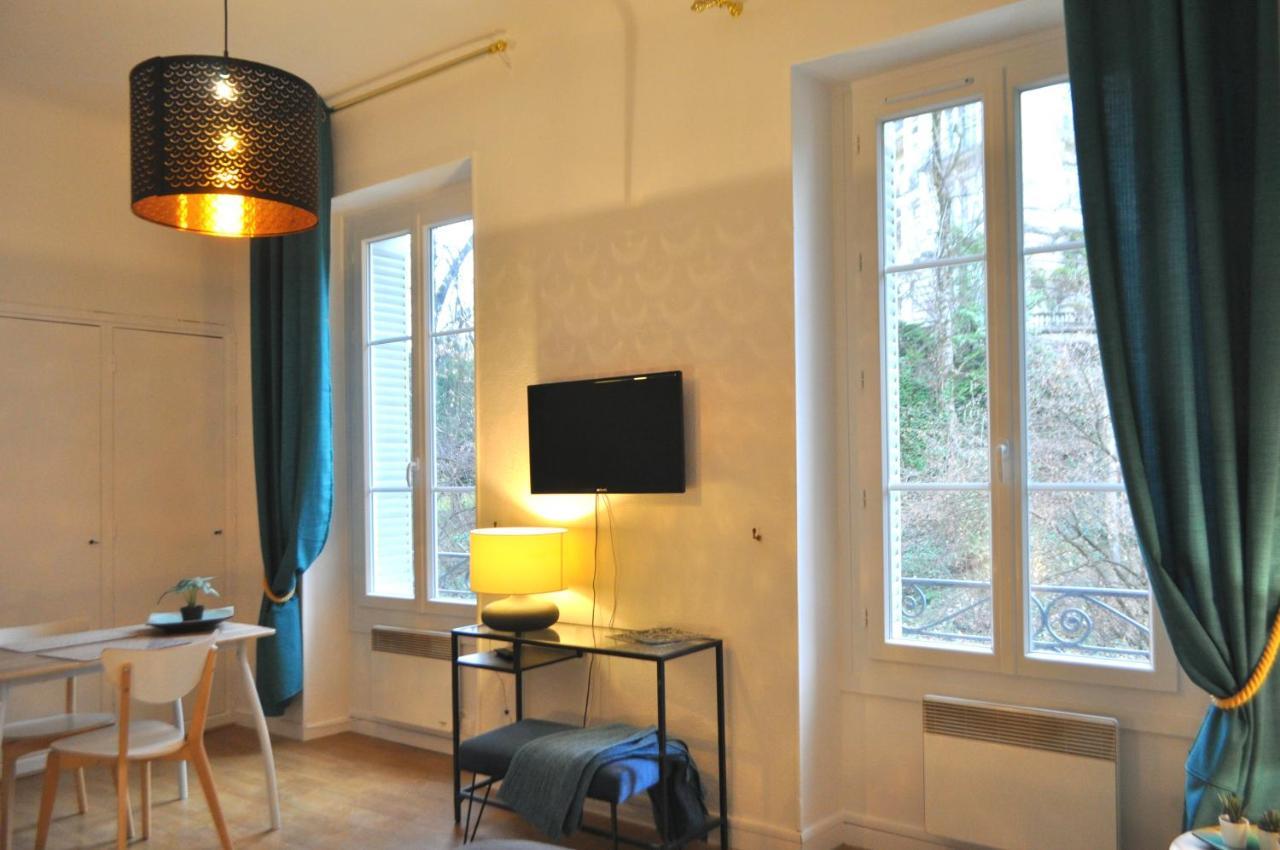 Charme et tranquillité, dans résidence avec piscine, L’APARTÉ - SEJOURAIX Aix-les-Bains Esterno foto